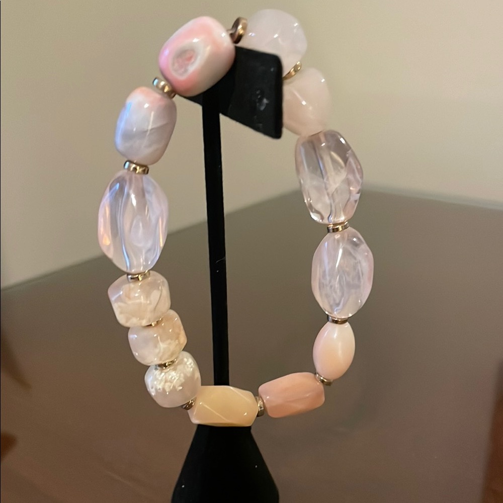 Elegant Pink and Cream Beaded Bracelet